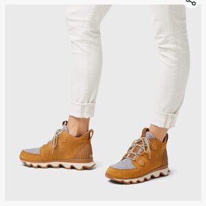 Sorel Tan and Gray Winter Boots